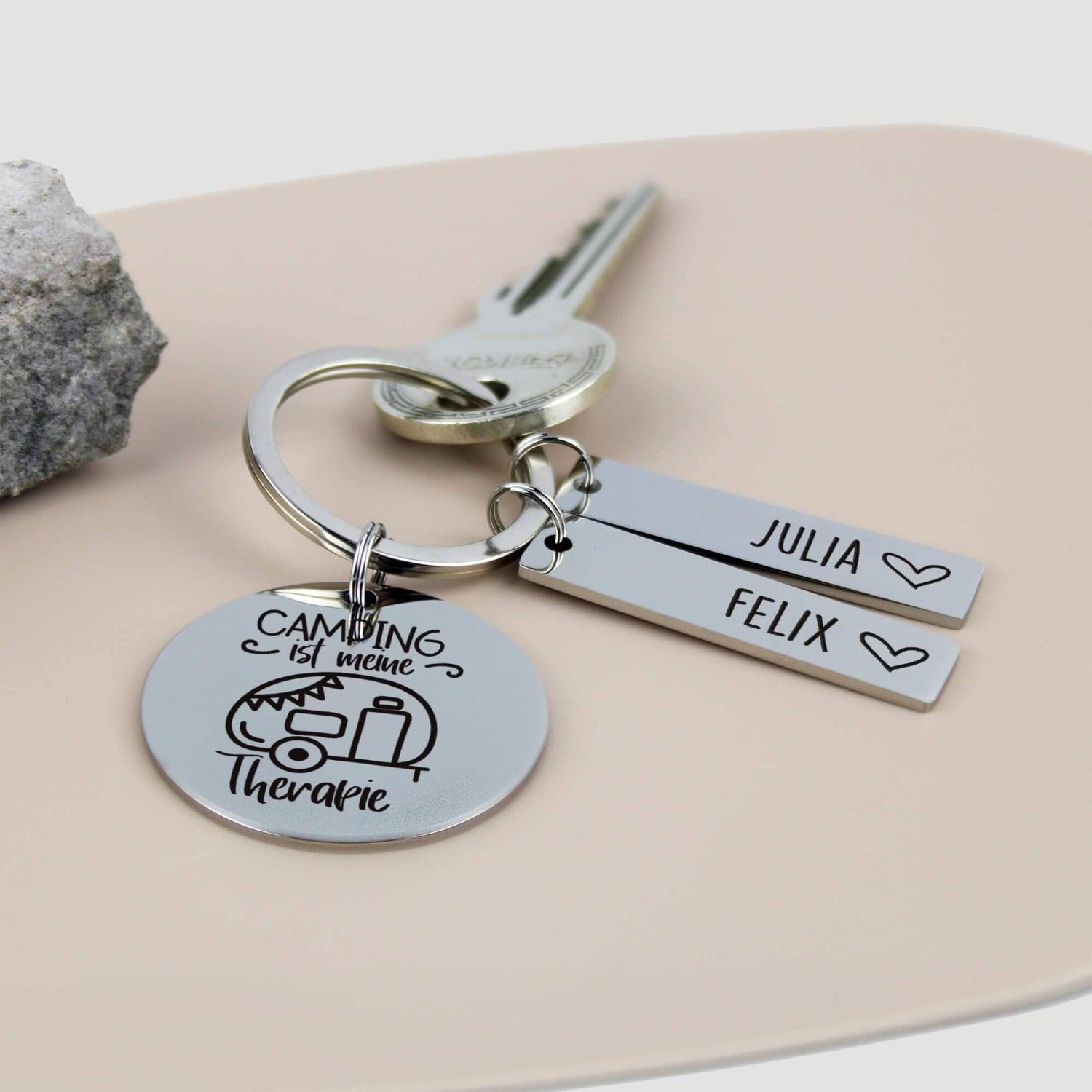 Camping ist meine Therapie - Schlüsselanhänger personalisiert - Gravur19