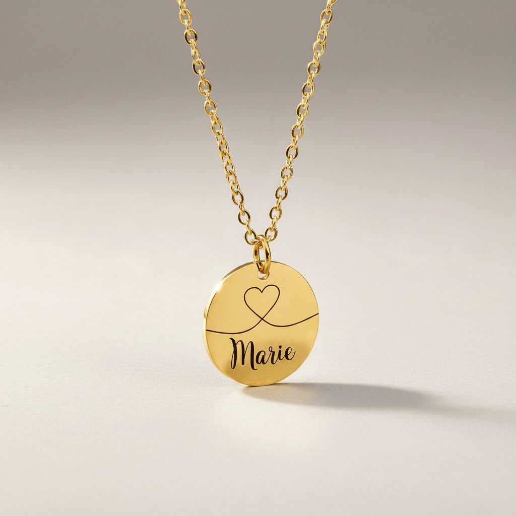 Gravur19 goldene Halskette mit Namensgravur "Marie" und Herz, aus Edelstahl, verstellbare Länge 45-50 cm