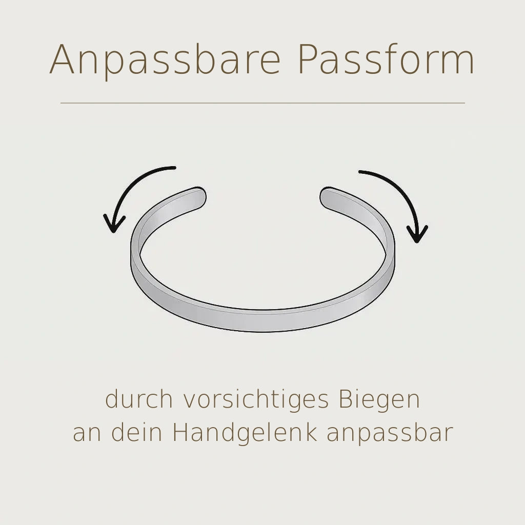 Offener personalisierter Armreif von Gravur19 mit Hinweis zur anpassbaren Passform