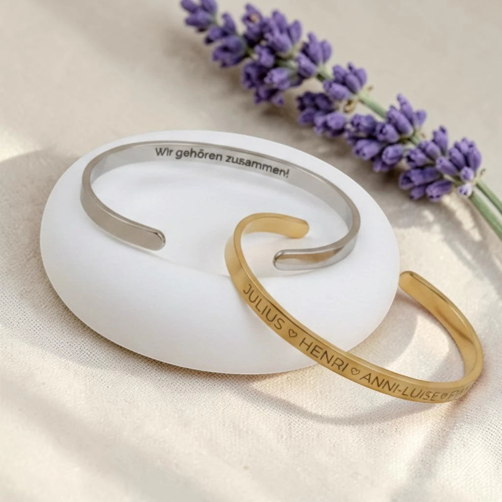 Gravur19 Armreif aus Edelstahl in Gold und Silber, personalisierbar mit Namen und Botschaften, schlichtes Design.