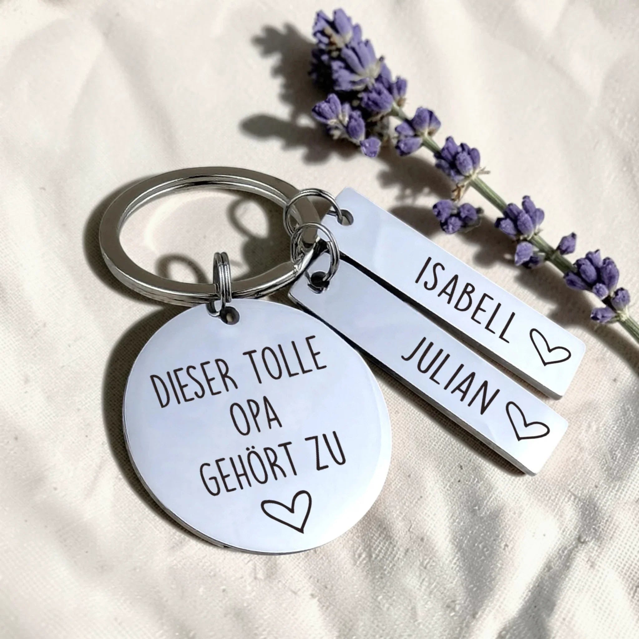 Personalisierter Tolle Opa Schlüsselanhänger mit Namensanhängern und Lavendel als Geschenk für Opa